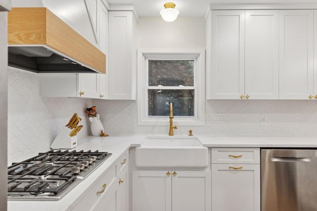 1846 Saunders Avenue, Saint Paul, MN 55116