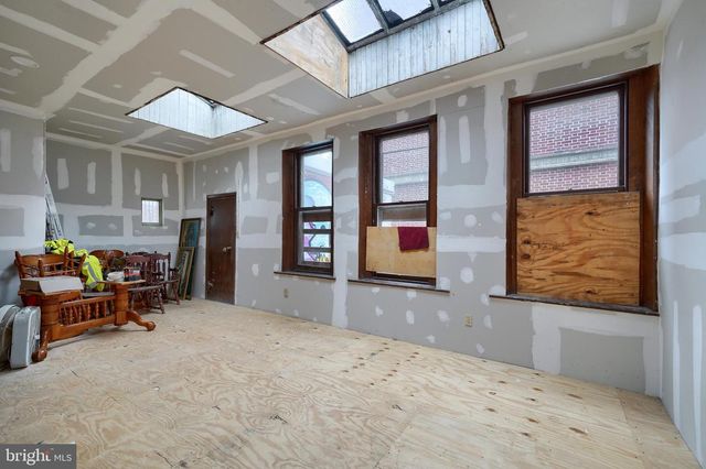 106-108 E KING ST, Lancaster, PA 17602