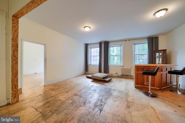 106-108 E KING ST, Lancaster, PA 17602