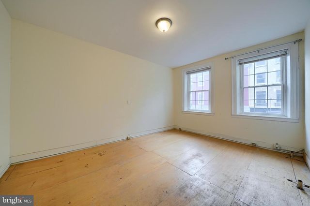 106-108 E KING ST, Lancaster, PA 17602