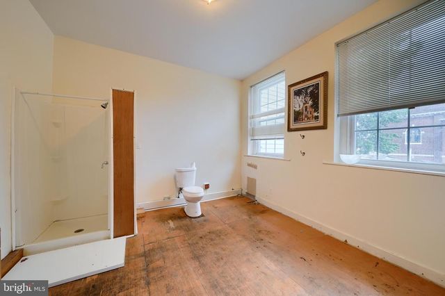 106-108 E KING ST, Lancaster, PA 17602