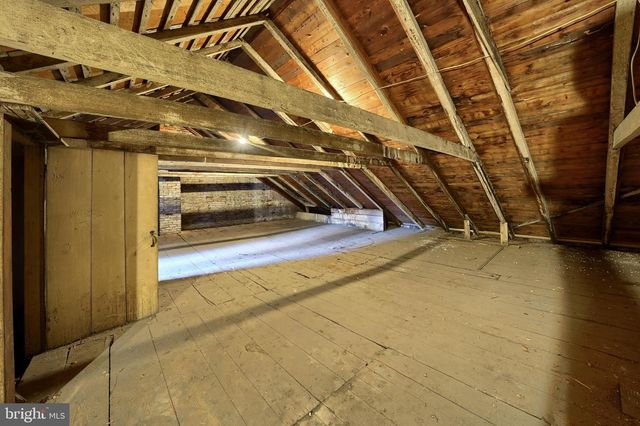 106-108 E KING ST, Lancaster, PA 17602