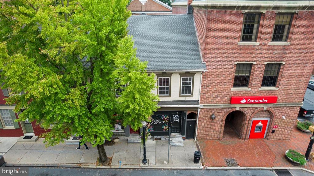 106-108 E KING ST, Lancaster, PA 17602