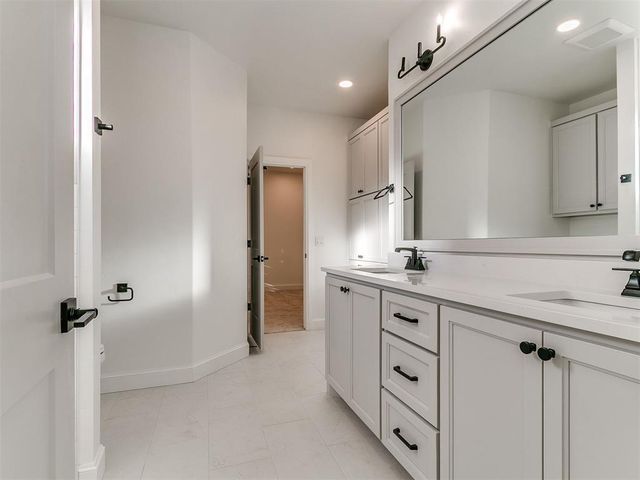 4505 Las Colinas Lane, Norman, OK 73072