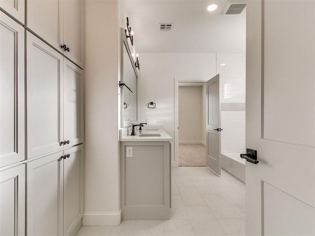 4505 Las Colinas Lane, Norman, OK 73072