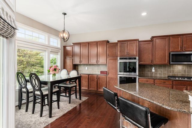 5696 Trafalgar Lane, Dublin, OH 43016