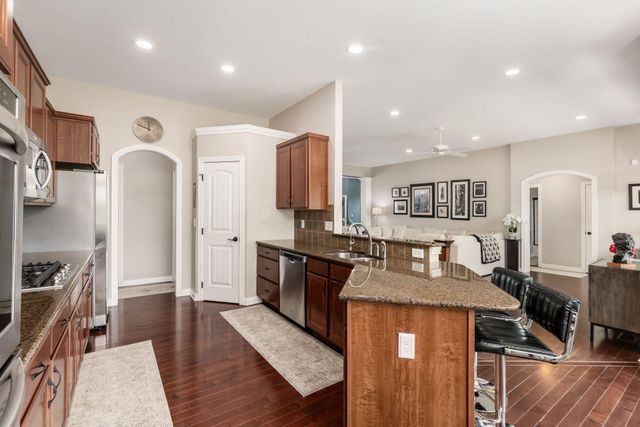 5696 Trafalgar Lane, Dublin, OH 43016