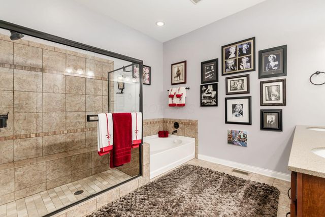 5696 Trafalgar Lane, Dublin, OH 43016