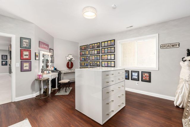5696 Trafalgar Lane, Dublin, OH 43016