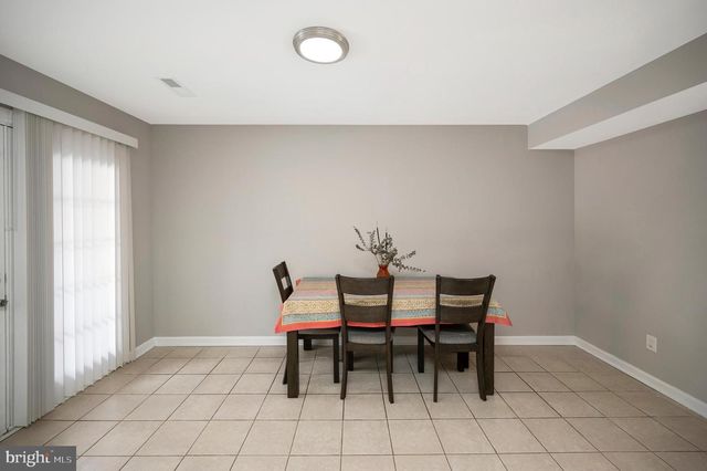 1609 MEADOW DR, Fredericksburg, VA 22405