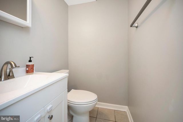 1609 MEADOW DR, Fredericksburg, VA 22405