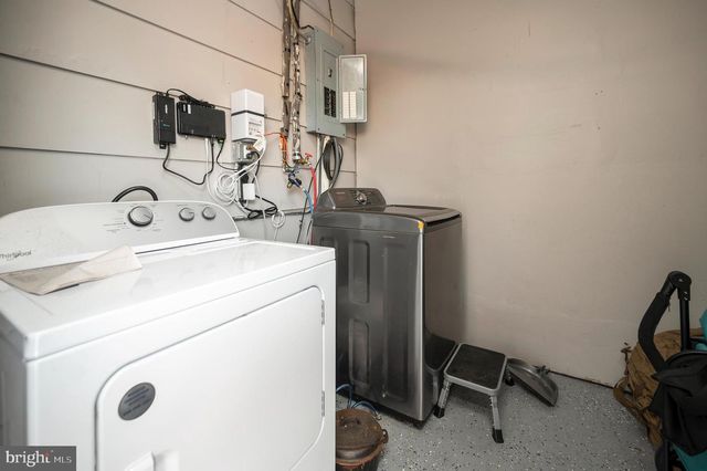 1609 MEADOW DR, Fredericksburg, VA 22405