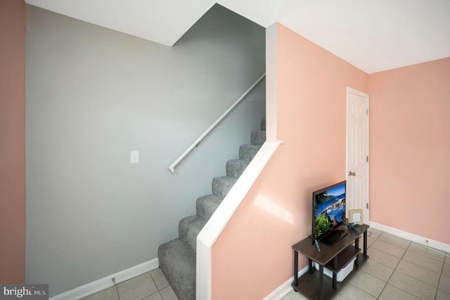 1609 MEADOW DR, Fredericksburg, VA 22405