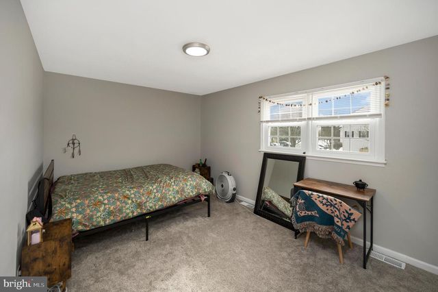 1609 MEADOW DR, Fredericksburg, VA 22405