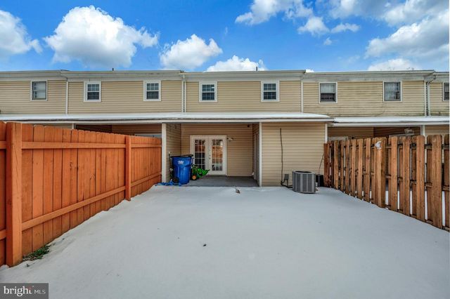 1609 MEADOW DR, Fredericksburg, VA 22405