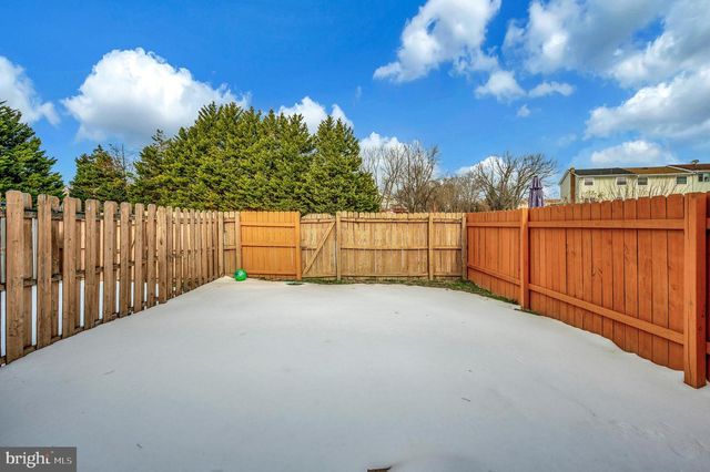 1609 MEADOW DR, Fredericksburg, VA 22405