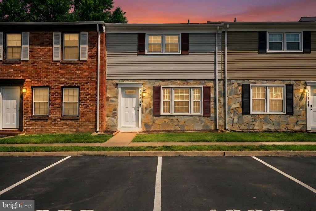 1609 MEADOW DR, Fredericksburg, VA 22405