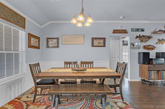 26595 Columbia Crest Drive, Claremore, OK 74019
