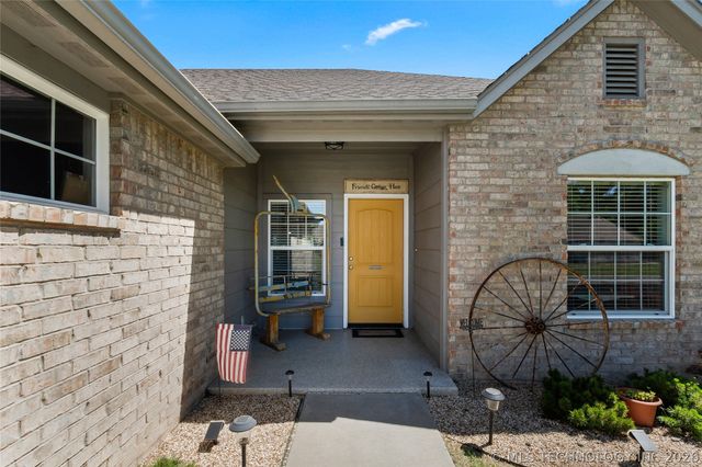 26595 Columbia Crest Drive, Claremore, OK 74019