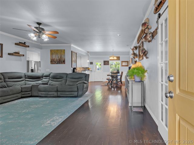 26595 Columbia Crest Drive, Claremore, OK 74019