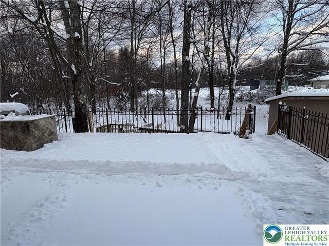 9851 Deerwood Drive, Coolbaugh Twp, PA 18466