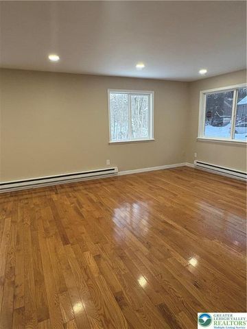 9851 Deerwood Drive, Coolbaugh Twp, PA 18466