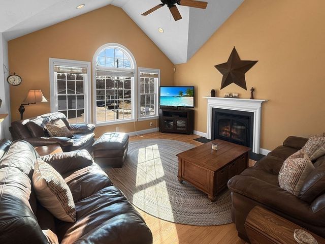 129 Sunset, Belmont, NH 03220