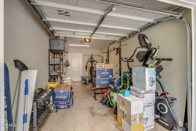 236 Allenwood Drive, Surgoinsville, TN 37873