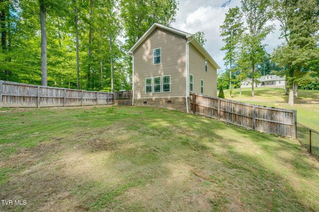 236 Allenwood Drive, Surgoinsville, TN 37873