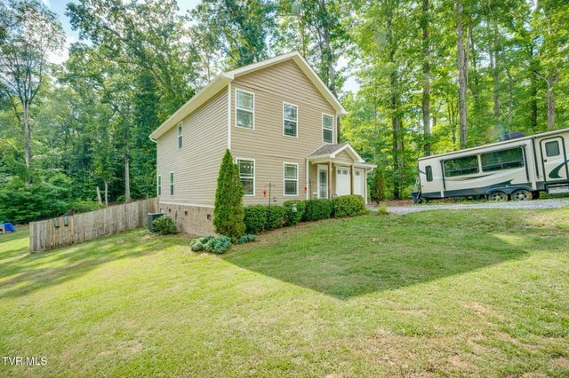 236 Allenwood Drive, Surgoinsville, TN 37873