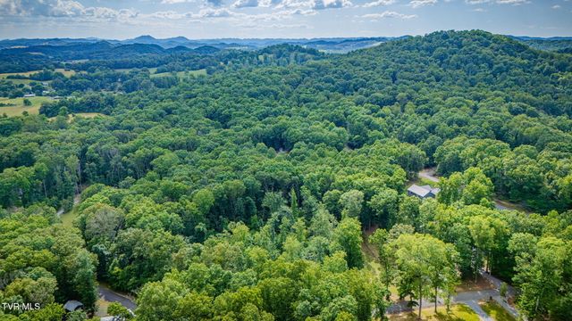 236 Allenwood Drive, Surgoinsville, TN 37873