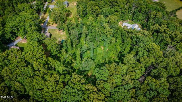236 Allenwood Drive, Surgoinsville, TN 37873