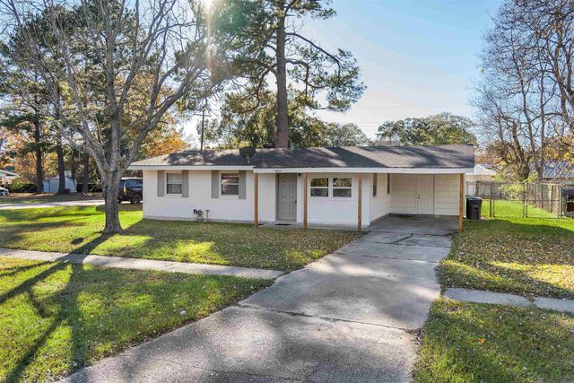 9621 Foster Rd, Baton Rouge, LA 70811
