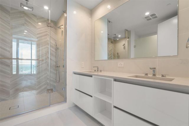400 CENTRAL AVENUE 1909, St Petersburg, FL 33701