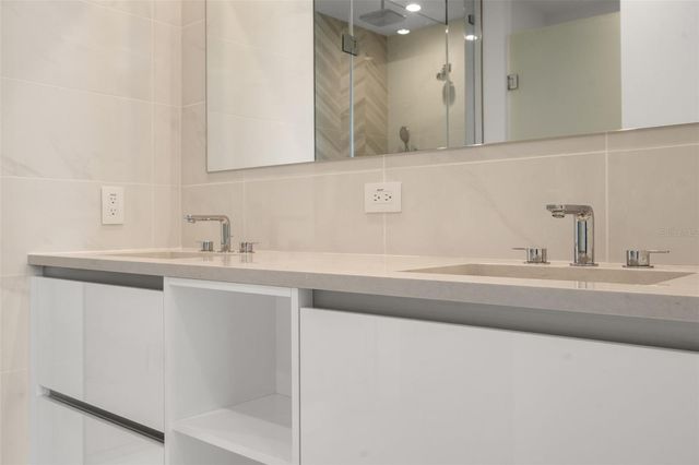 400 CENTRAL AVENUE 1909, St Petersburg, FL 33701