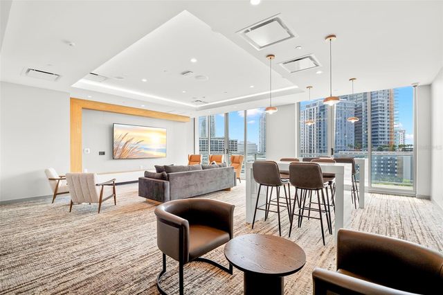 400 CENTRAL AVENUE 1909, St Petersburg, FL 33701