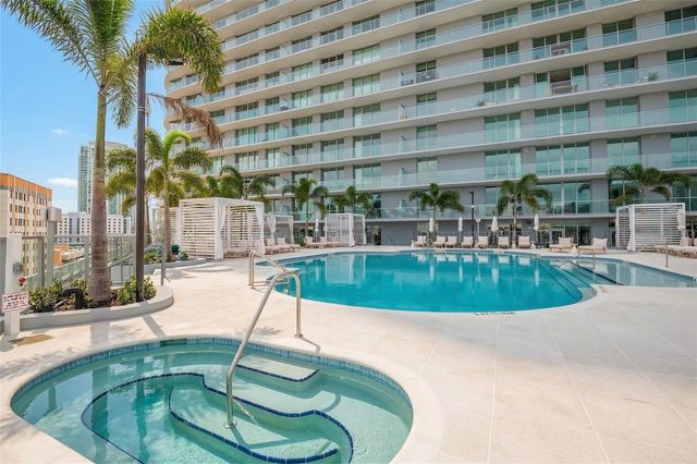 400 CENTRAL AVENUE 1909, St Petersburg, FL 33701