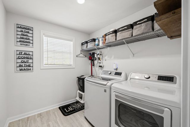 589 Briarwood Dr, Clarksville, TN 37040