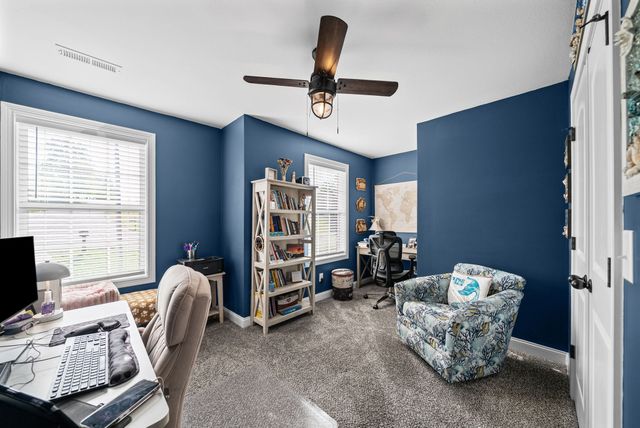 589 Briarwood Dr, Clarksville, TN 37040
