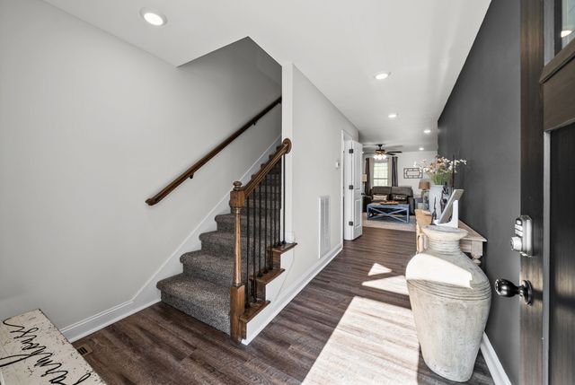 589 Briarwood Dr, Clarksville, TN 37040