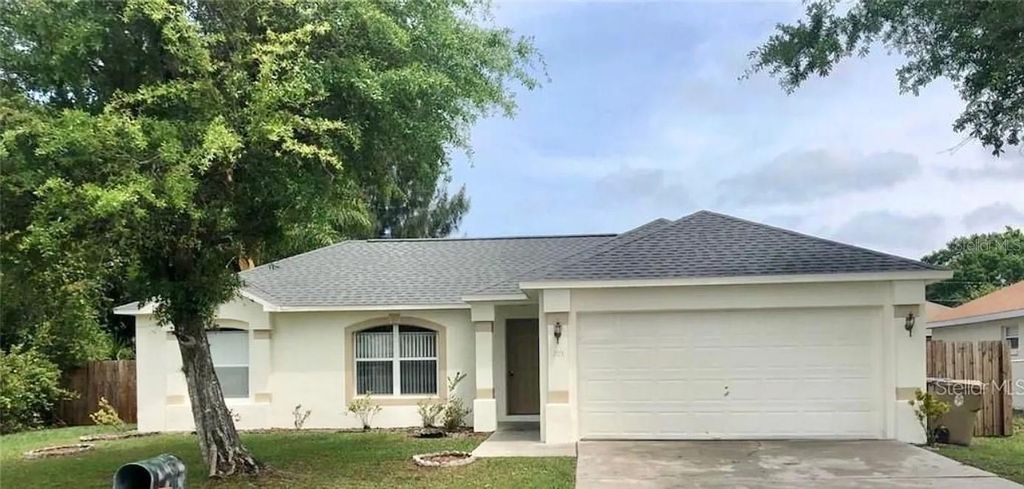 205 CHURCHILL COURT, Kissimmee, FL 34758