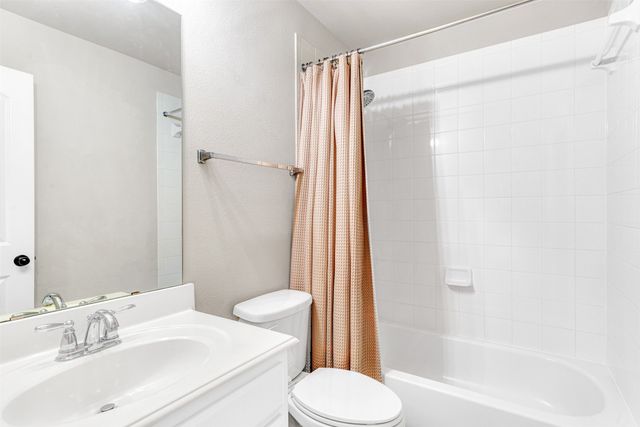 374 Redstone Drive, Sunnyvale, TX 75182