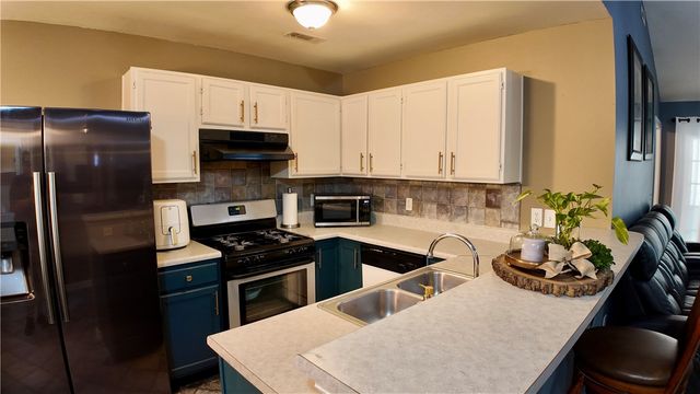 2664 Brookside Street, Springdale, AR 72764