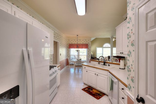 1951 Harvest Way, Loganville, GA 30052