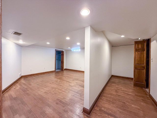 3365 Anders LANE, Brookfield, WI 53005