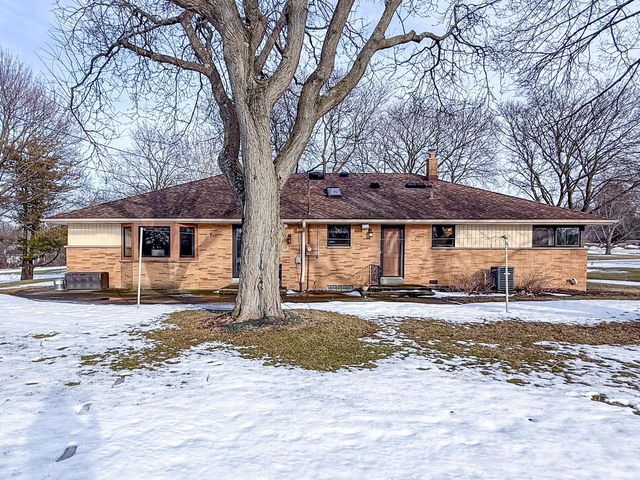 3365 Anders LANE, Brookfield, WI 53005