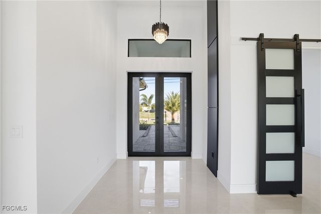 866 SW 18th ST, Cape Coral, FL 33991