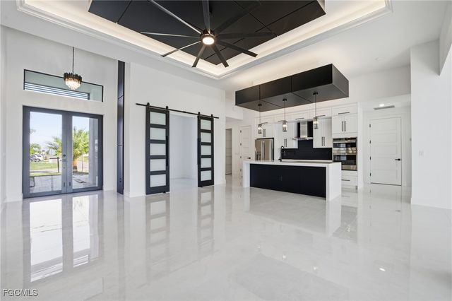 866 SW 18th ST, Cape Coral, FL 33991