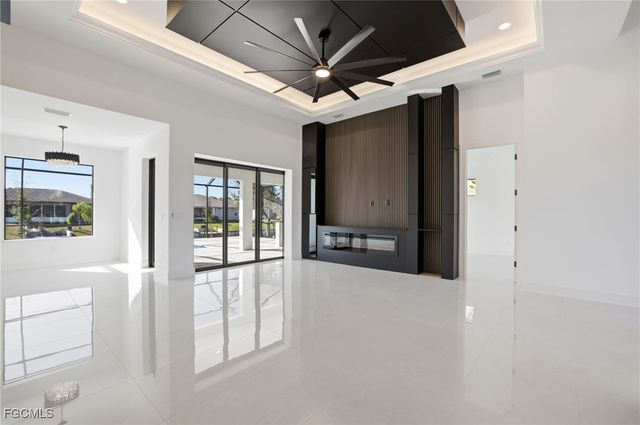 866 SW 18th ST, Cape Coral, FL 33991