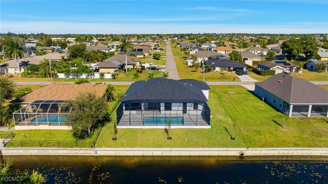 866 SW 18th ST, Cape Coral, FL 33991